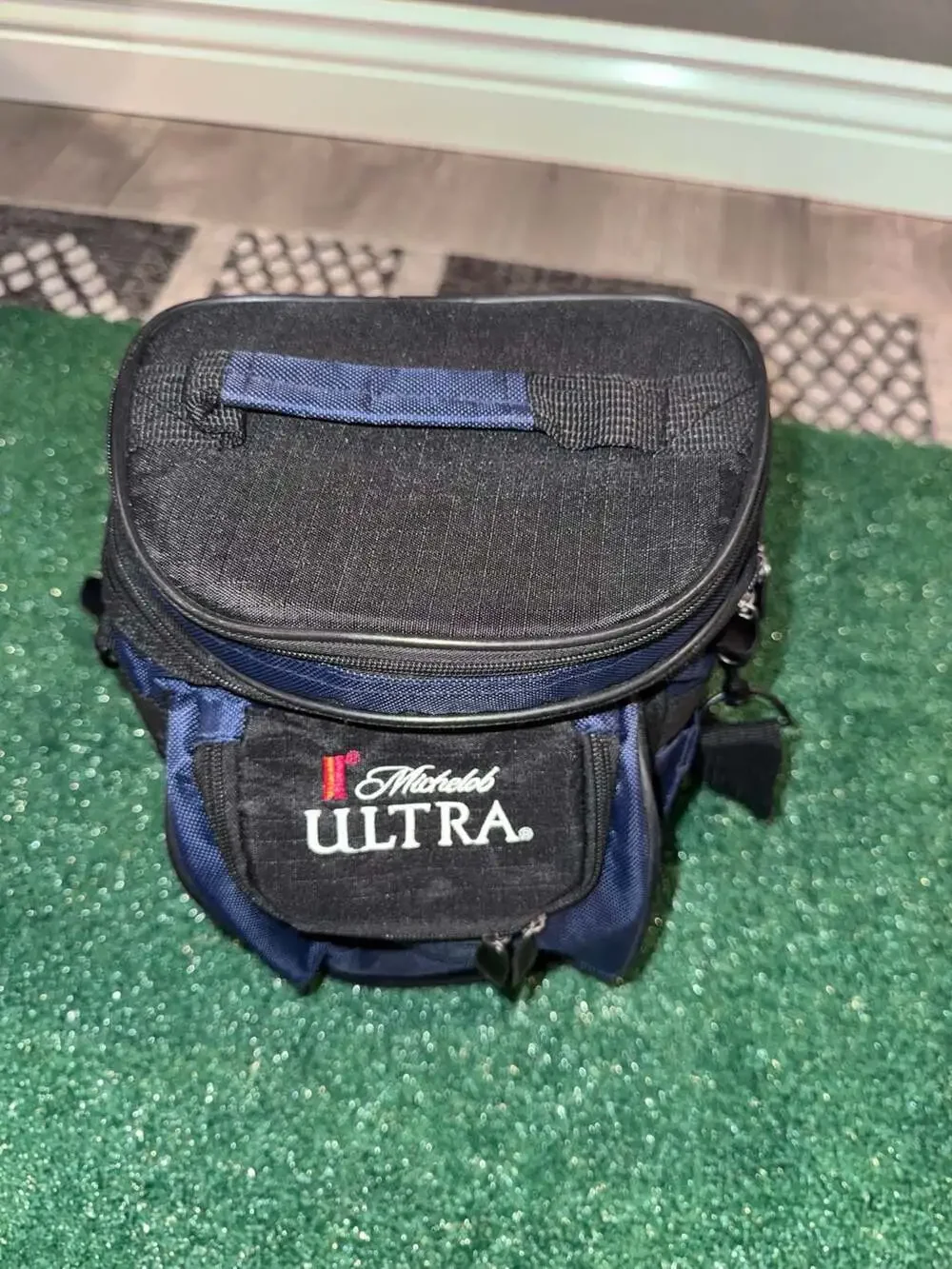 Michelob Ultra Cooler Bag Blue Black Insulated Soft Sided Strap